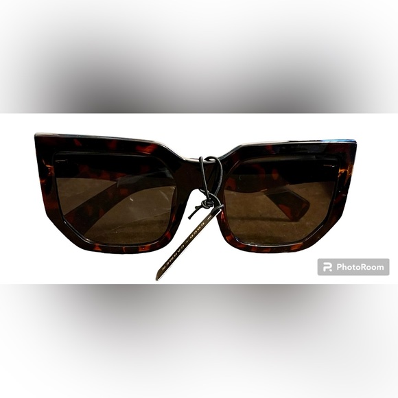 NWT Coco  + Carmen Tortishell Sunglasses - Picture 1 of 4